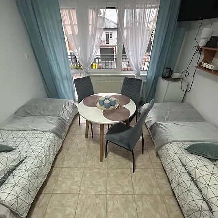 Blekitna Fala בית הארחה *